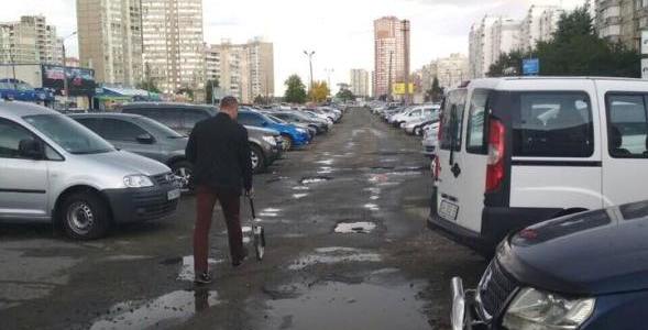Парковки під наглядом комп’ютера: Київ таки їх матиме