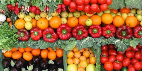 Широкий вибір та дешеві продукти: де можна поярмаркувати на вихідних 