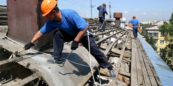 Бунт проти ЖЕДів в Голосієві: зима на порозі, а дахи протікають