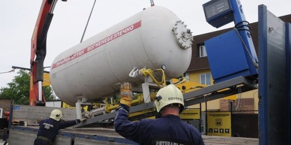 Газозаправки в Києві: замість нелегалів прийде легальний бізнес