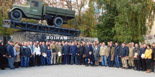 "Київавтодор" нагородив 45 своїх співробітників – героїв, учасників АТО