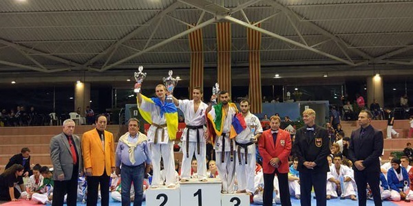 Українська збірна з карате «вибила» золото і срібло