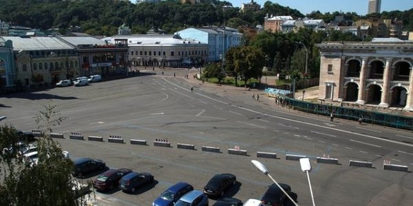 Київська влада: Поділ стане зручним для автомобілістів, коли перекриють рух