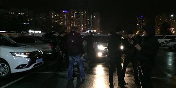 Через вибухівку на Осокорках поліція переведена у стан підвищеної готовності