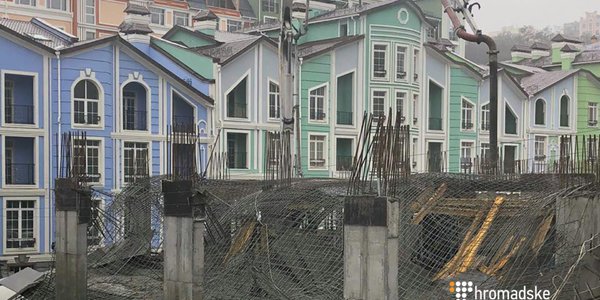 На Воздвиженці обвалення недобудови: є щонайменше 1 постраждалий