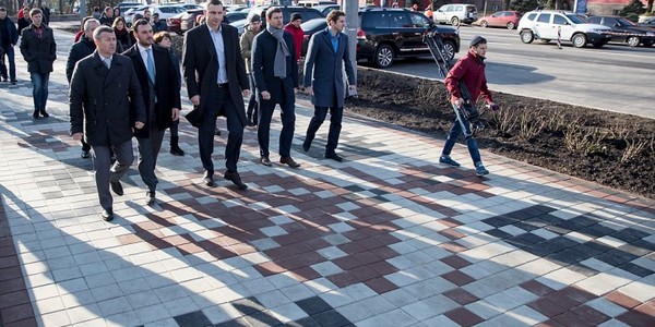 Кличко перевірив, як триває капітальний ремонт вулиці Володимирської