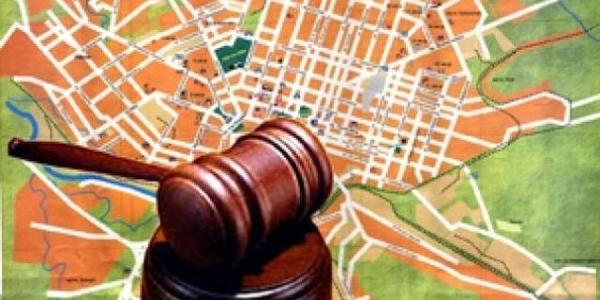 Київрада пропонує парламенту підвищити прозорість земельних торгів