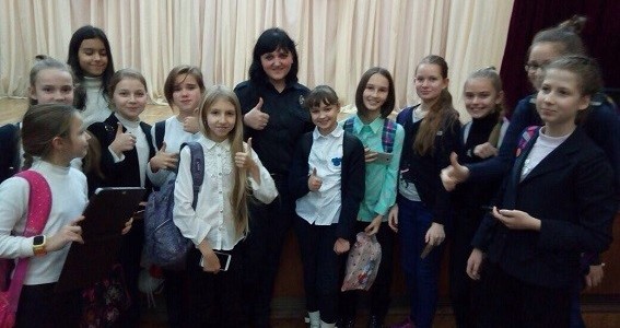 Поліцейські розповіли учням гімназії про їхні права та обов’язки