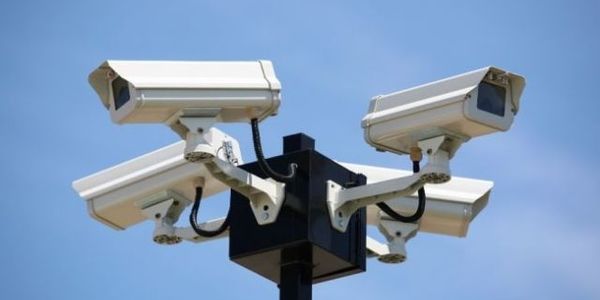 «Київавтодор»: вночі завдяки відеонагляду ми зловили викрадачів кабелю 