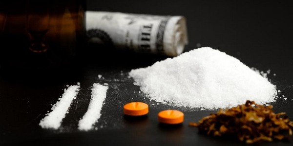 У Києві затримали наркодиллерів, та вилучили у них психотропних на чверть мільйона гривень