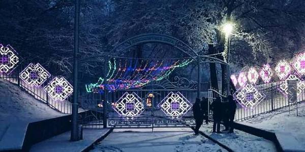 Сьогодні відкривається "Льодовиковий період", 21 грудня - виставка квітів на Співочому полі