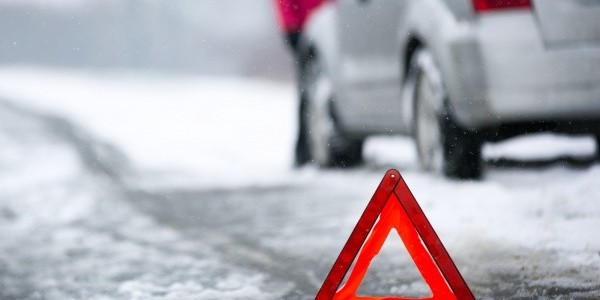 За святкову добу негода спровокувала більше 300 ДТП у Києві