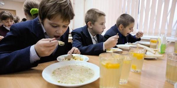 У Києві перевірять якість продуктів у всіх школах і дитсадках
