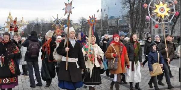 На Софійській площі запрошують на «Спільну Коляду»