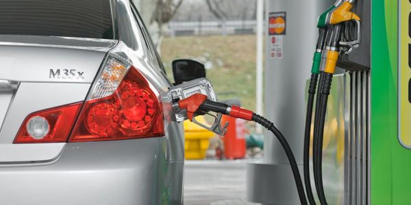 Українцям вказали на причину подорожчання пального