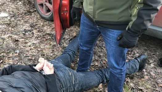 СБУ викрила на хабарі посадовця Київської митниці
