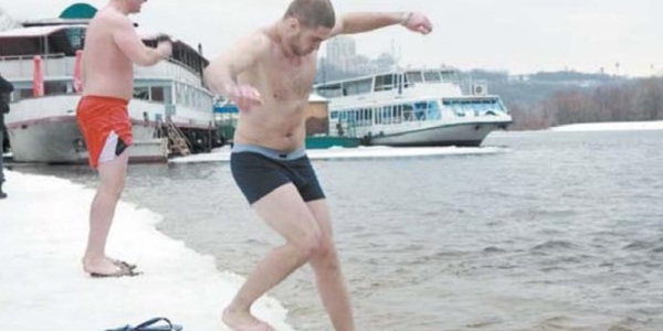 Як правильно загартовуватись: поради київських «моржів»