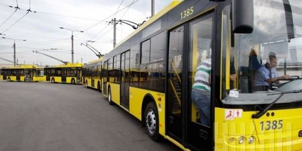 Тролейбуси на Троєщині змінять маршрути через ярмарки