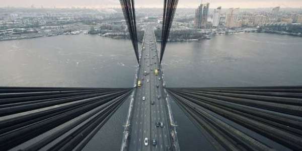 Сьогодні через ремонт обмежать рух на Московському мосту