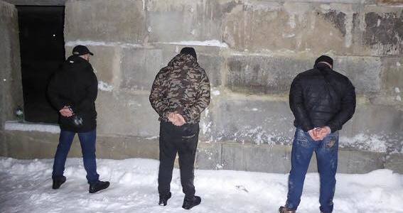 У Києві правоохоронці затримали небезпечних злочинців, які викрали чоловіка