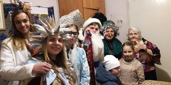 Остання гавань ветеранів сцени: чим живуть вчорашні зірки театру і кіно у Пущі-Водиці