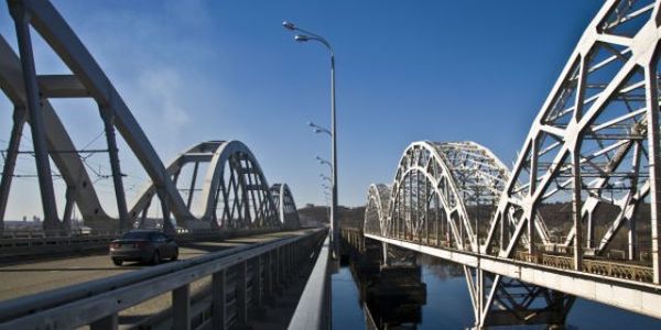 Київрада попросить уряд добудувати розв’язку на Дніпровській набережній