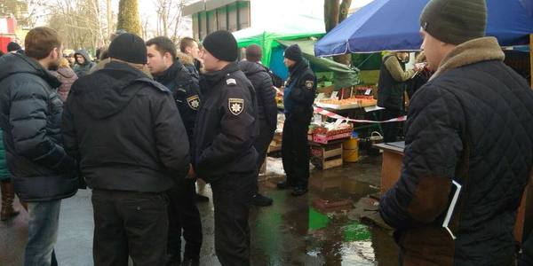 На Берестейській троє осіб поранено від вогнепальної зброї, один з яких помер на місці