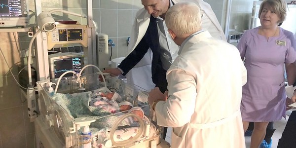 Кличко оглянув, як триває реконструкція одного з найбільших пологових будинків столиці [відео]
