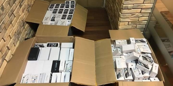 Під Києвом виявили 203 «сірих» iPhone