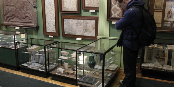 Раку великомучениці Варвари просять передати з Києво-Печерської лаври до Михайлівського монастиря