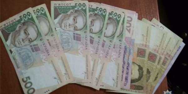 Правоохоронці затримали 13-річного злочинця, який пограбував дівчинку
