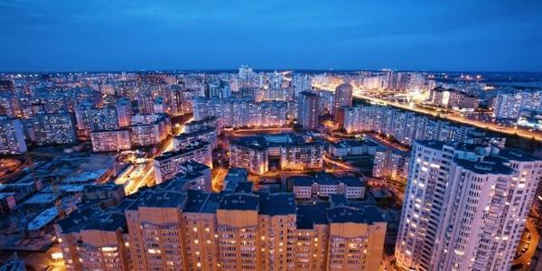 Киянам електрику почала подавати інша компанія за тими ж цінами і договорами