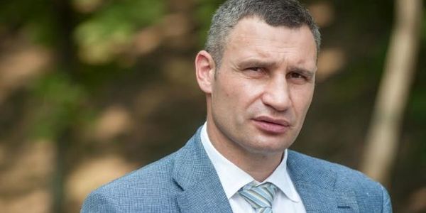 Мер Києва спростував брехню про свій будинок і землю