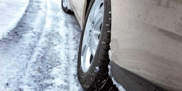 Водіїв попередили про ожеледицю на київських дорогах