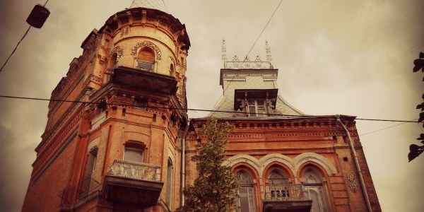 Кличко просить у Верховної Ради повноважень для збереження історичних будинків