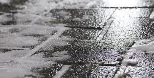 Столичних водіїв попереджають про небезпеку на дорогах