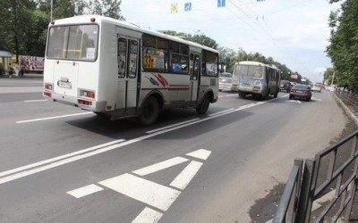Київ втрачає мільйони гривень щодня через відсутність контролю за смугами громадського транспорту