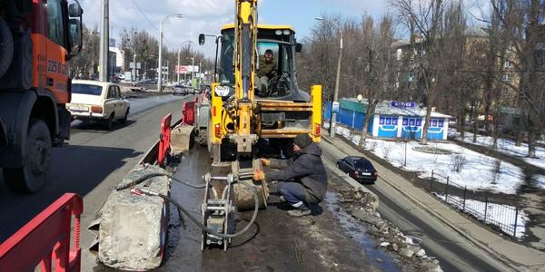 Дорожники прокладають дощову каналізацію та готують автошляхи до капітальних ремонтів
