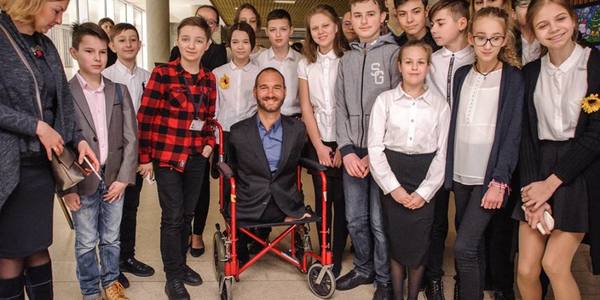 Що Нік Вуйчич порадив київським школярам під час зустрічі