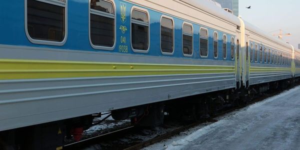 Сьогодні починають курсувати 26 великодніх поїздів