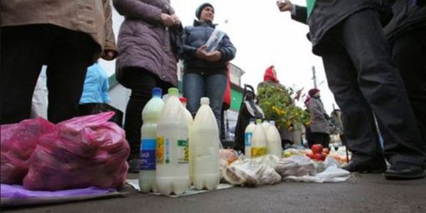 У молочних продуктах з київських базарів виявили кишкову паличку і трансжири