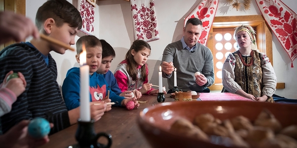 Віталій Кличко привітав українців з Великоднем