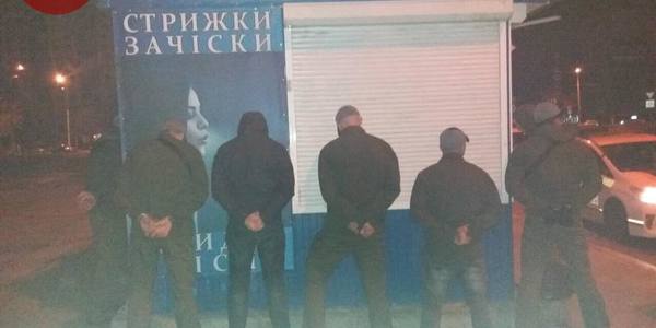 У Києві зловмисники розгромили гральний заклад і вкрали 4000 грн