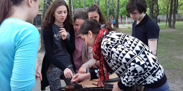 Школярів навчать поводитися зі зброєю