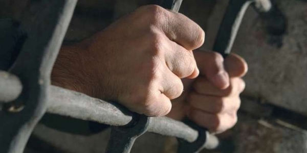 Крадія мобільного телефону засудили до 4 років в'язниці