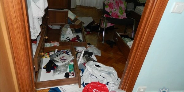 Киянин допоміг поліцейським затримати домушників