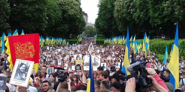 Скільки людей нарахували на мітингу з нагоди 9 травня?