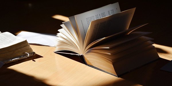 Книга відомого українського письменника вийшла в Азербайджанікнига
