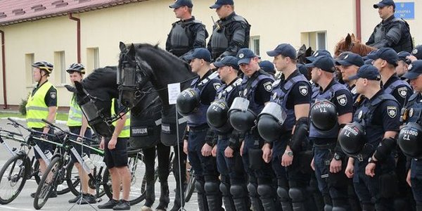 Кличко перевірив, як правоохоронці готуються до Ліги Чемпіонів