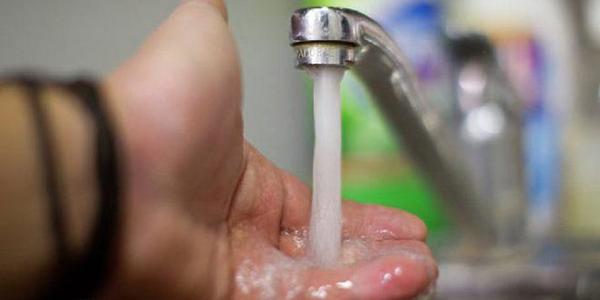 Куди подіти борг: гаряча вода для мешканців столиці в «заручниках»
